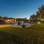 Caper Villa *
