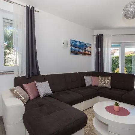 Caper Biograd Na Moru