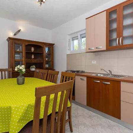Caper Villa