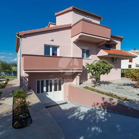 Villa Caper Biograd Na Moru