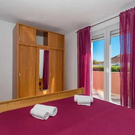Caper Villa *