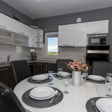 Caper Villa