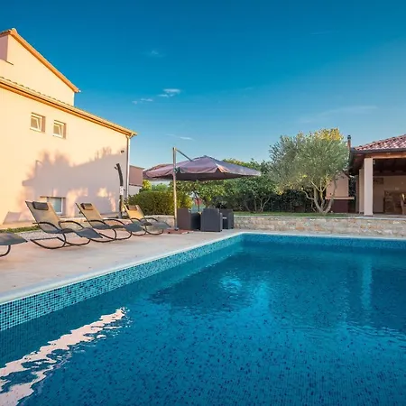 Caper Villa Biograd Na Moru